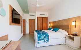 Hotel Riu Latino (Adults Only)